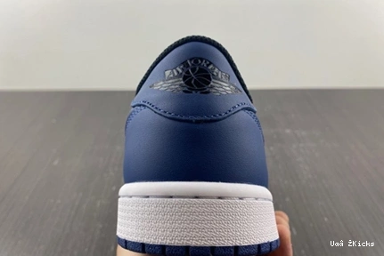 186 1863 Mystic Low OG CZ0790- 1 Jordan Navy Soft Retro 0703